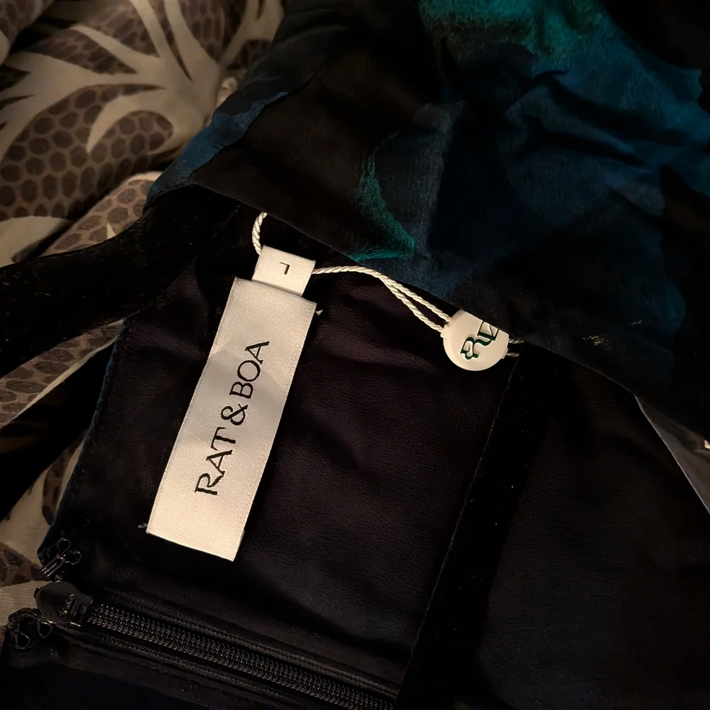 BNIB Rat & Boa fiorella Size L - Picture 6 of 9